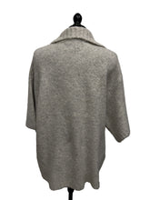 Load image into Gallery viewer, Women’s Zara Short Sleeve Sweater, Small
