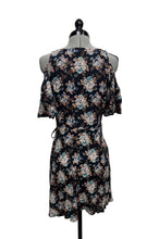 Load image into Gallery viewer, Women’s Angie Short Sleeve Dress, Small
