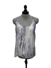 Load image into Gallery viewer, Women’s Vera Moda Sleeveless Blouse, Large
