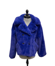 Load image into Gallery viewer, Women’s Noize Long Sleeve Jacket, Small
