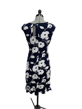 Load image into Gallery viewer, Women’s Laura Sleeveless Dress, 4
