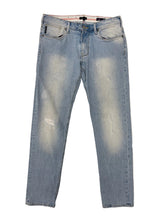 Load image into Gallery viewer, Men’s “Armani Jeans” Jeans, 32/32
