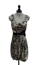 Load image into Gallery viewer, Women’s BCBG Sleeveless Dress, 4
