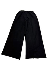 Load image into Gallery viewer, Women’s Aritzia Sweatfleece Sweatpants, Small
