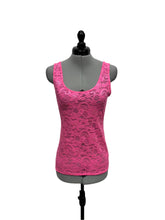 Load image into Gallery viewer, Women’s Talula Sleeveless Blouse, Small
