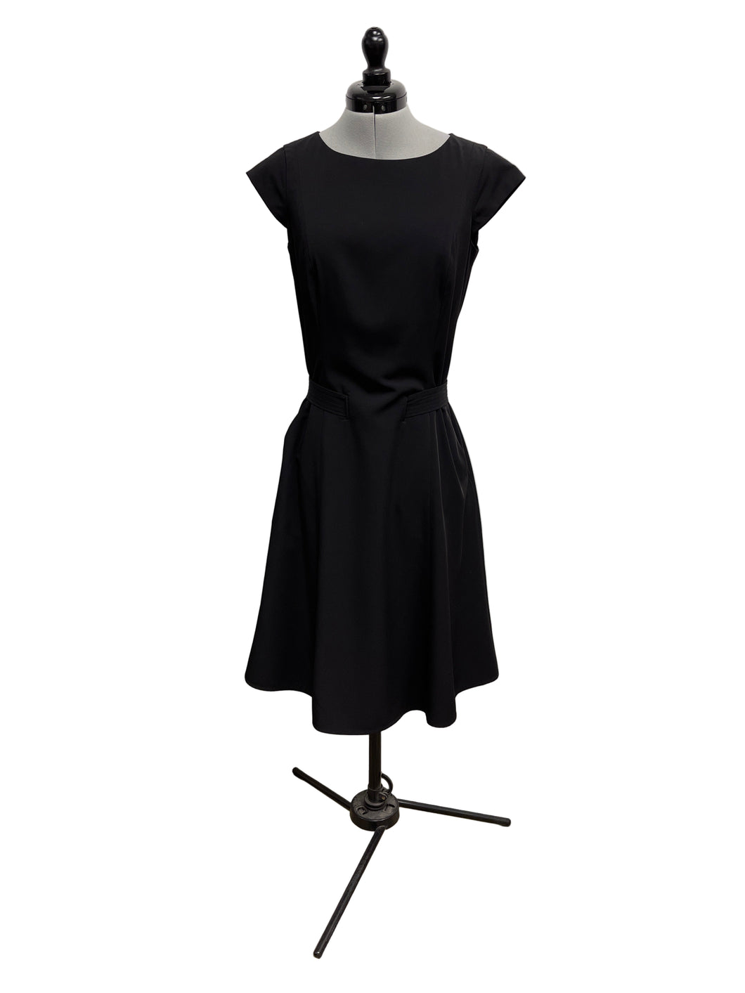 Women’s Calvin Klein Short Sleeve Dress, Size 6