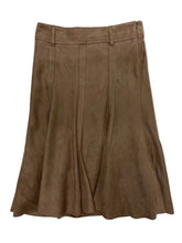 Load image into Gallery viewer, Women’s Teenflo Skirt, 36
