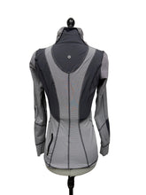 Load image into Gallery viewer, Women’s Lululemon Long Sleeve Top, 4
