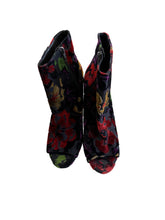 Load image into Gallery viewer, Women’s Wild Shoes, 9.5
