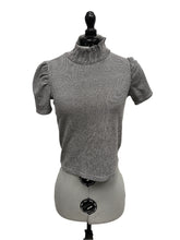 Load image into Gallery viewer, Women’s Zara Short Sleeve Top, Small
