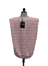 Load image into Gallery viewer, Women’s J.NNA  Sleeveless Sweater, Medium
