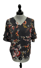 Load image into Gallery viewer, Women’s Loft, Short Sleeve Blouse, Extra Small

