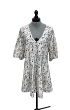 Load image into Gallery viewer, Women’s Universal Thread Short Sleeve Dress, XLarge
