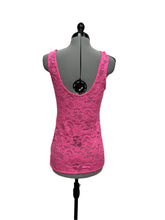 Load image into Gallery viewer, Women’s Talula Sleeveless Blouse, Small
