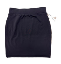 Load image into Gallery viewer, Women’s Babaton Skirt, Extra Small
