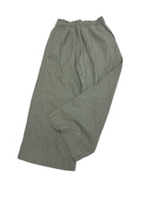Load image into Gallery viewer, Women’s Love Tree Capris, Small
