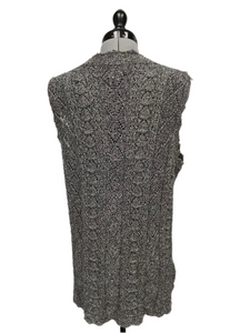 Women’s Separate Scene Sleeveless Sweater, Large