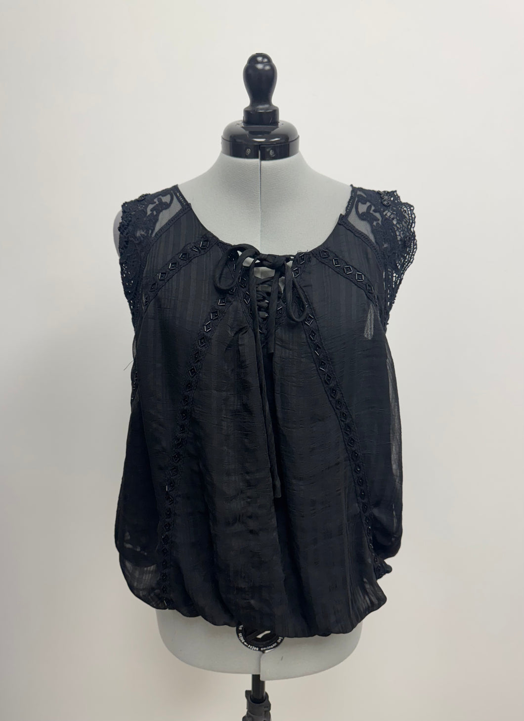 Women’s Serpil Sleeveless Blouse, Medium
