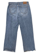Load image into Gallery viewer, Women’s Hidden Jeans, 28
