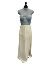 Load image into Gallery viewer, Women’s Lush Sleeveless Dress, Medium

