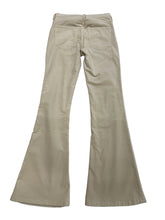 Load image into Gallery viewer, Women’s Banana Republic Corduroy Pants, 26
