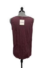 Load image into Gallery viewer, Women’s Isermeo Sleeveless Top, Large
