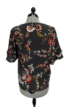 Load image into Gallery viewer, Women’s Loft, Short Sleeve Blouse, Extra Small
