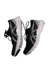 Load image into Gallery viewer, Women’s Asics Running Shoes, 9
