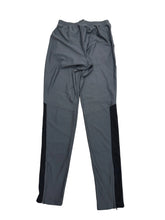 Load image into Gallery viewer, Women’s Under Armour Track Pants, Small
