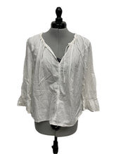Load image into Gallery viewer, Women’s Gap Long Sleeve Blouse, Medium
