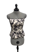 Load image into Gallery viewer, Women’s White House Black Market Top, 0
