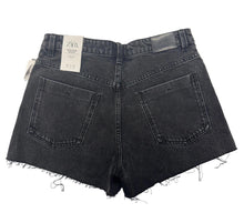 Load image into Gallery viewer, Women’s Zara Shorts, Size 8
