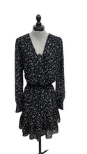 Load image into Gallery viewer, Women’s Michael Kors Long Sleeve Dress, Large
