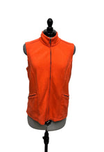 Load image into Gallery viewer, Women’s Tommy Bahama Sleeveless Sweater, Small
