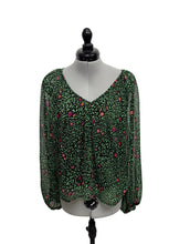 Load image into Gallery viewer, Women’s Vero Moda Long Sleeve Blouse, XSmall
