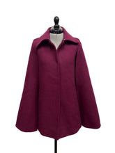 Load image into Gallery viewer, Women’s Checocre Long Sleeve Coat, 4
