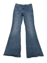 Load image into Gallery viewer, Women’s Denim Forum Flare Jeans, 27
