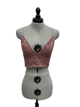 Load image into Gallery viewer, Women’s Kimchi Blue Sleeveless Top, Medium
