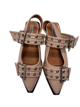 Load image into Gallery viewer, Women’s Forever Link Sandals, 9
