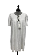Load image into Gallery viewer, Women’s Molly Bracken Short Sleeve Dress, Medium
