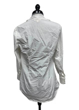 Load image into Gallery viewer, Women’s Carbanni Long Sleeve Top, Medium
