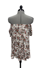 Load image into Gallery viewer, Women’s Poly Esther Sleeveless Top, Small
