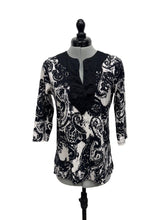 Load image into Gallery viewer, Women’s Ralph Lauren Long Sleeve Top, Small
