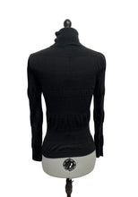 Load image into Gallery viewer, Women’s BCBG Long Sleeve Sweater, Small
