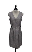 Load image into Gallery viewer, Women’s Banana Republic Sleeveless Dress, 4
