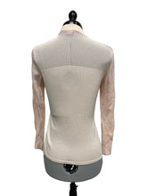 Load image into Gallery viewer, Women’s Guess Long Sleeve Sweater, Medium
