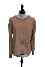 Load image into Gallery viewer, Women’s Athleta Long Sleeve Top, Medium
