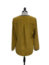 Load image into Gallery viewer, Women’s Darjoni Long Sleeve Blouse, Small
