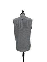 Load image into Gallery viewer, Women’s Lululemon Sleeveless Top, size 6
