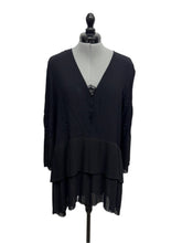 Load image into Gallery viewer, Women’s Zara Long Sleeve Blouse, Medium
